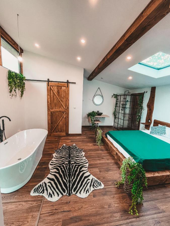 Utopia By Noratlas Heritage - Adults Only Buzău Eksteriør billede